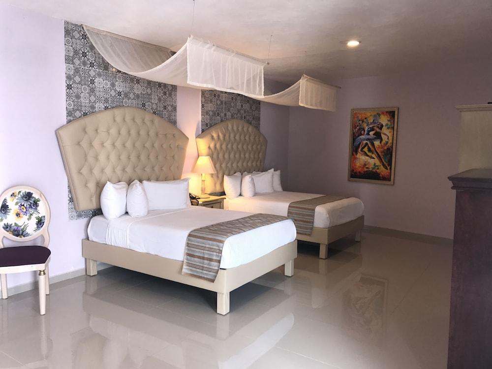 Hotel Lavanda CAS Mérida Buitenkant foto Deluxe Room